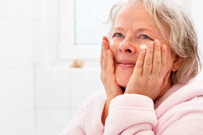 Identify dangerous skin lesions in the elderly
